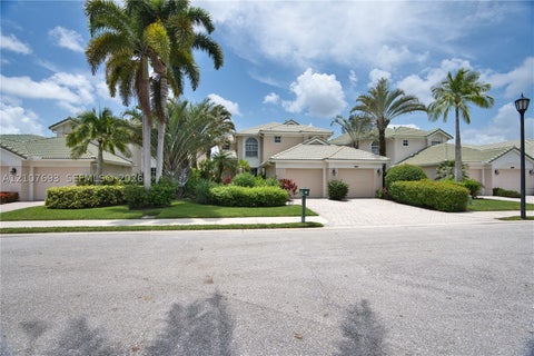Photo of 1207 General Pointe Trce, Palm Beach Gardens, FL 33418 (MLS # A12107693)