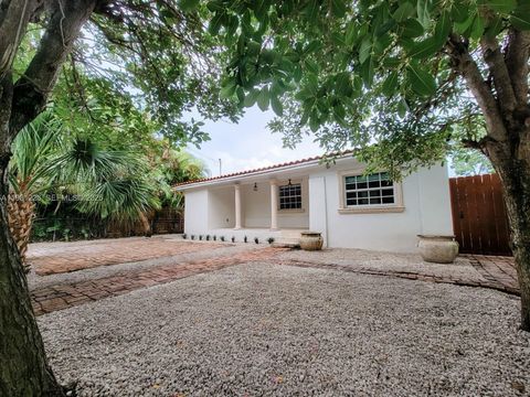 3685 SW 1st Ave Miami FL 33145