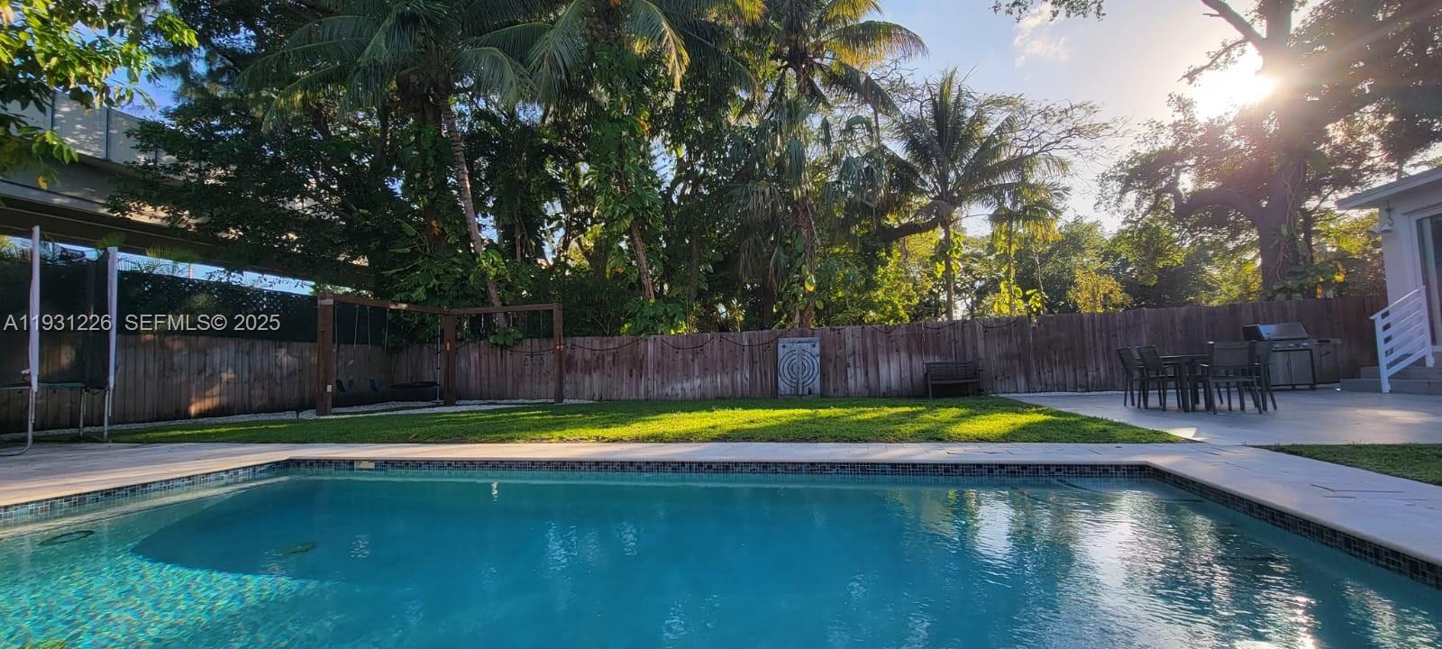 EAST SHENANDOAH - Residential