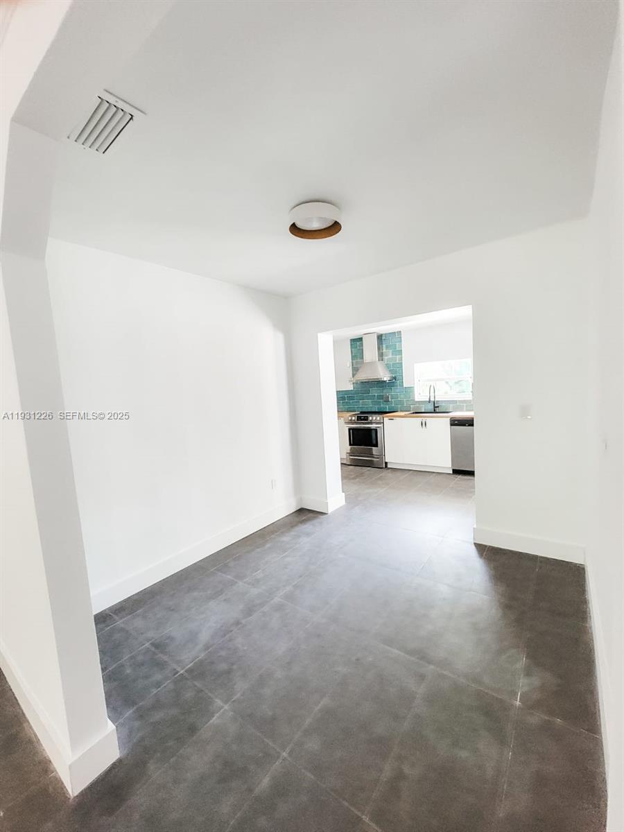 EAST SHENANDOAH - Residential