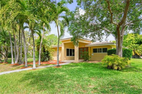 8201 SW 150th Dr Palmetto Bay FL 33158