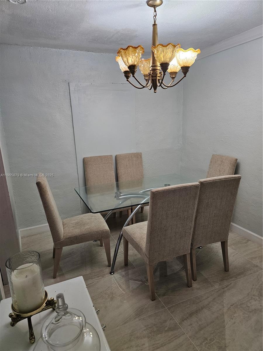 GOLDEN HIGHLANDS EST - Residential