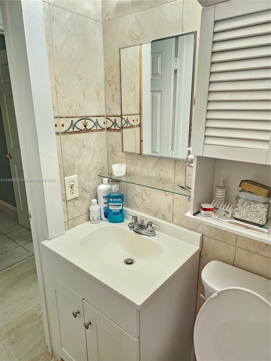 GOLDEN HIGHLANDS EST - Residential