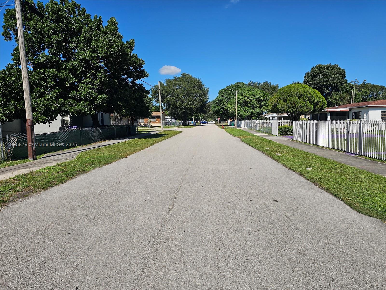 GOLDEN HIGHLANDS EST - Residential