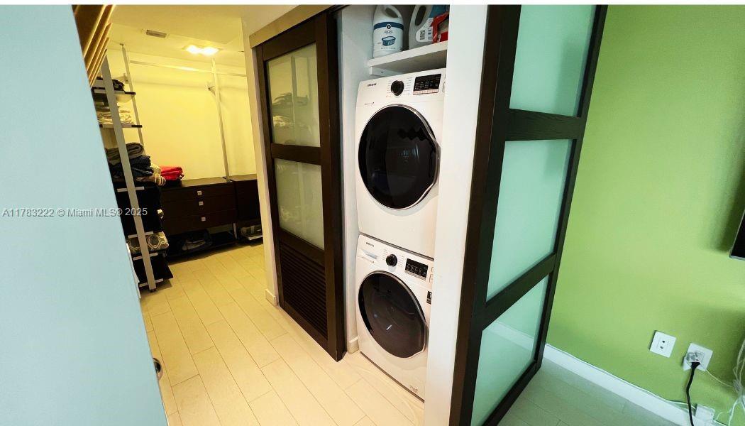 PARK VILLAS CONDO - Residential Lease