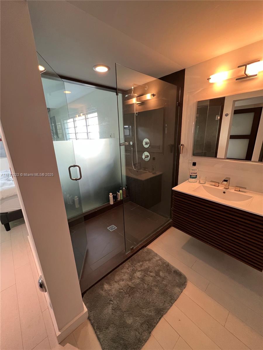 PARK VILLAS CONDO - Residential Lease