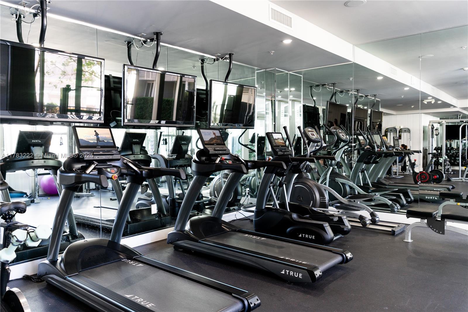 PARK VILLAS CONDO - Residential Lease