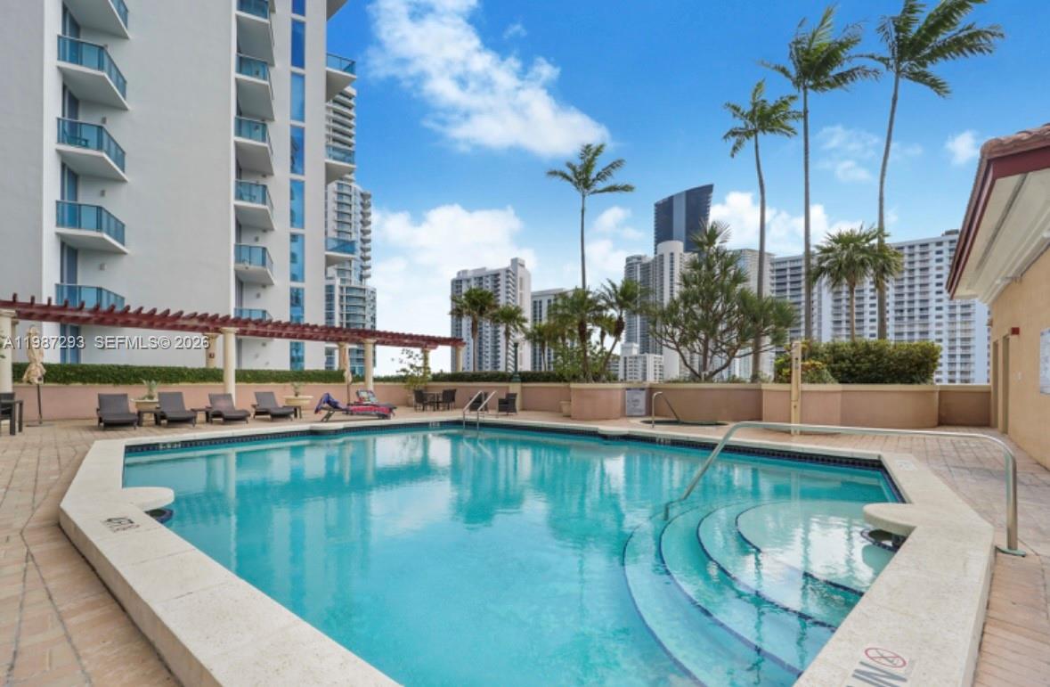 KING DAVID OF SUNNY ISLES - Residential Lease