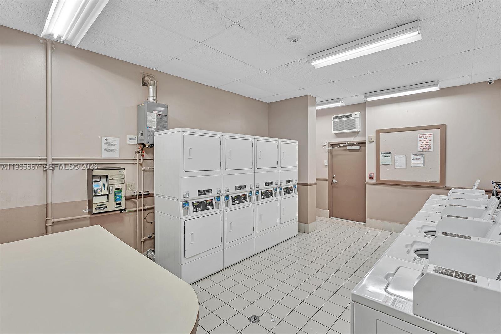 IMPERIAL TOWERS CONDO - Residential