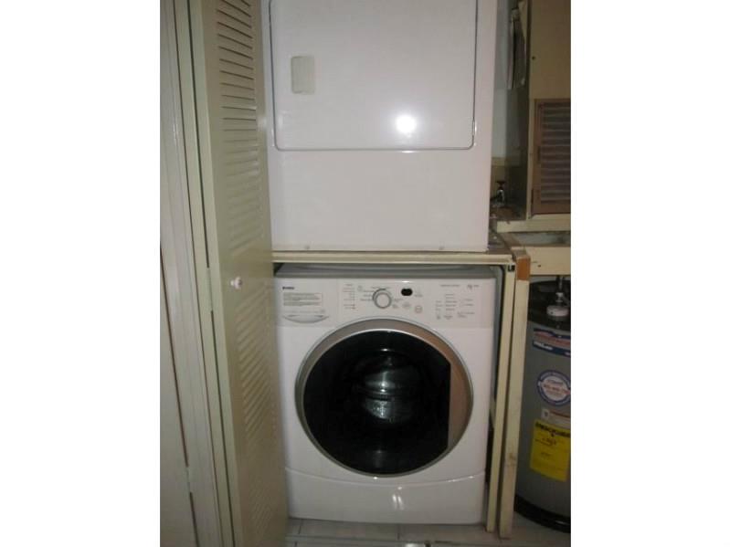 JEANNIE GARDENS CONDO - Residential Lease