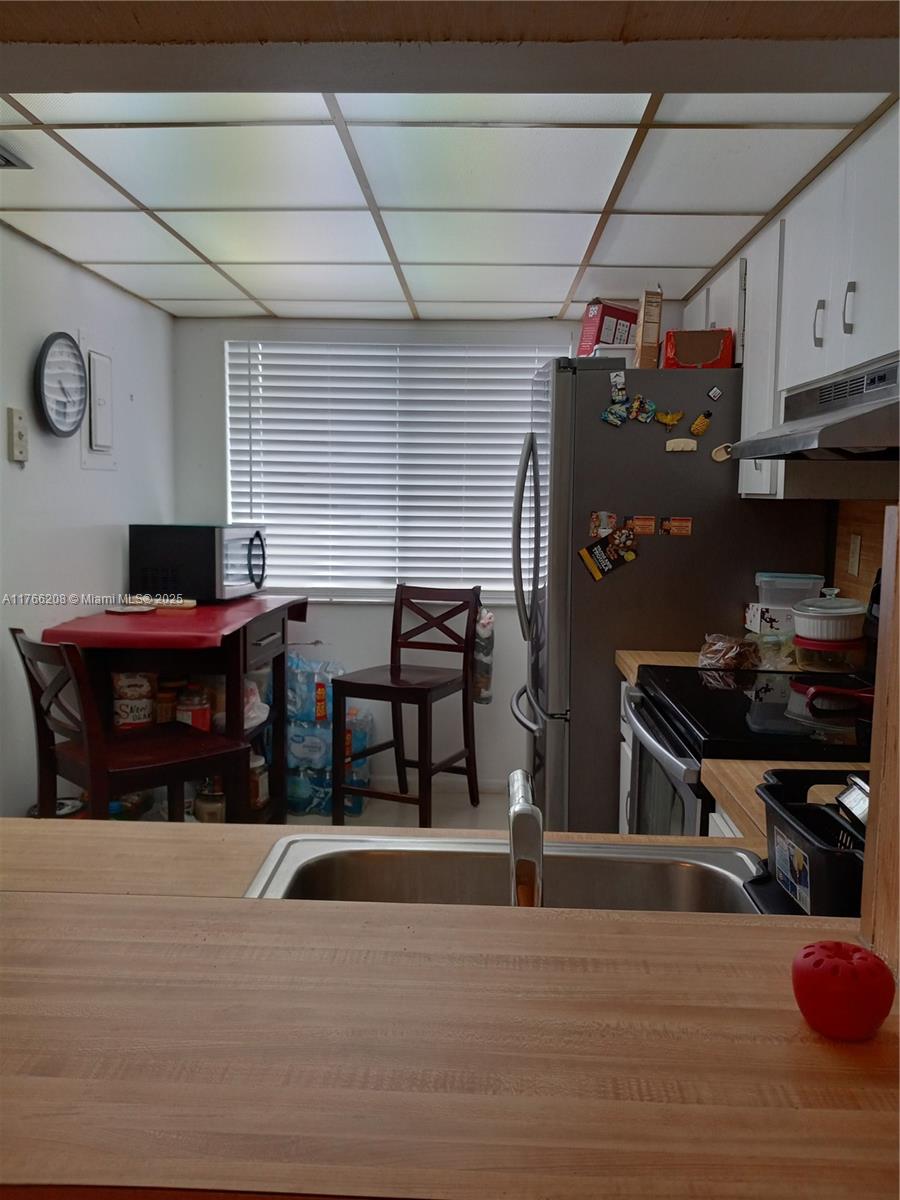 LAS VISTAS B IN INVERRARY - Residential