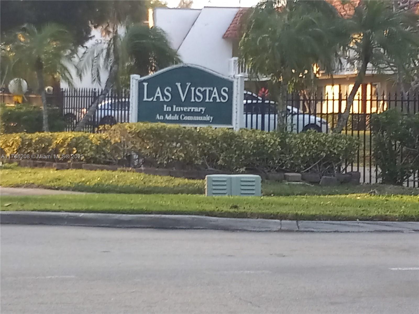 LAS VISTAS B IN INVERRARY - Residential