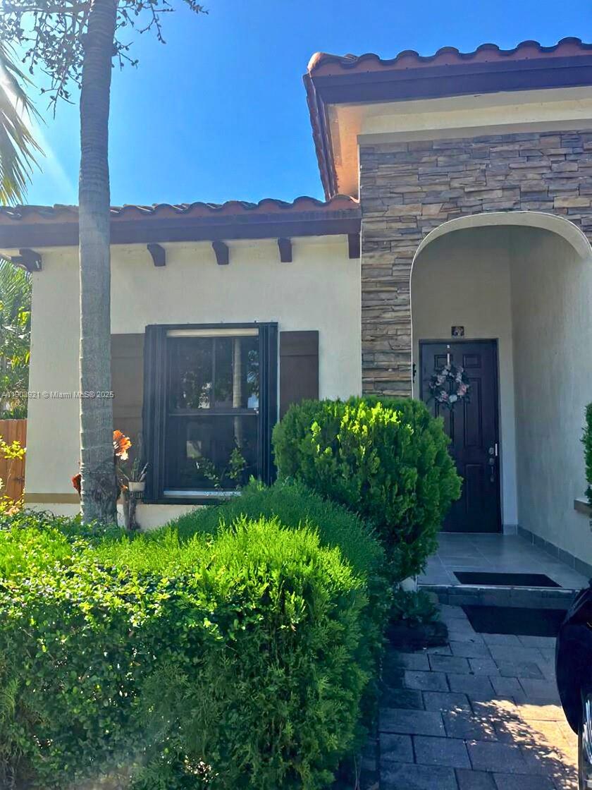 BARBADOS AT OASIS - Residential Lease