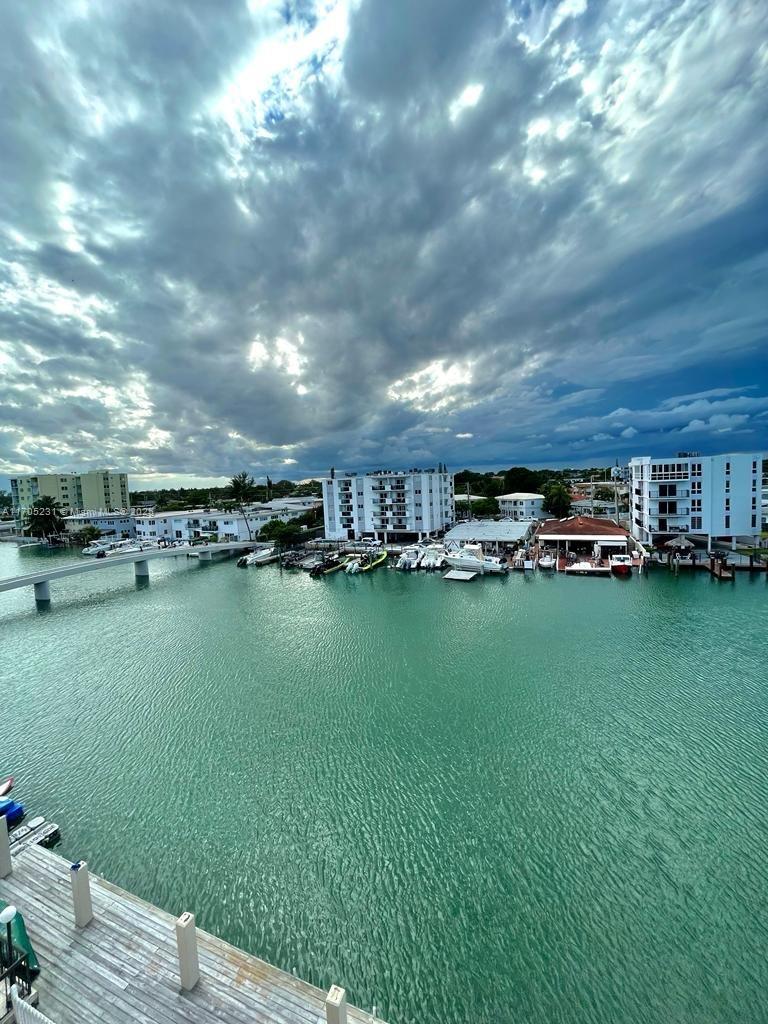 BYRON MARINA CONDO - Residential