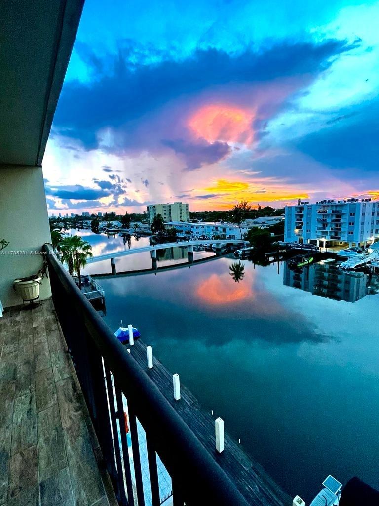 BYRON MARINA CONDO - Residential