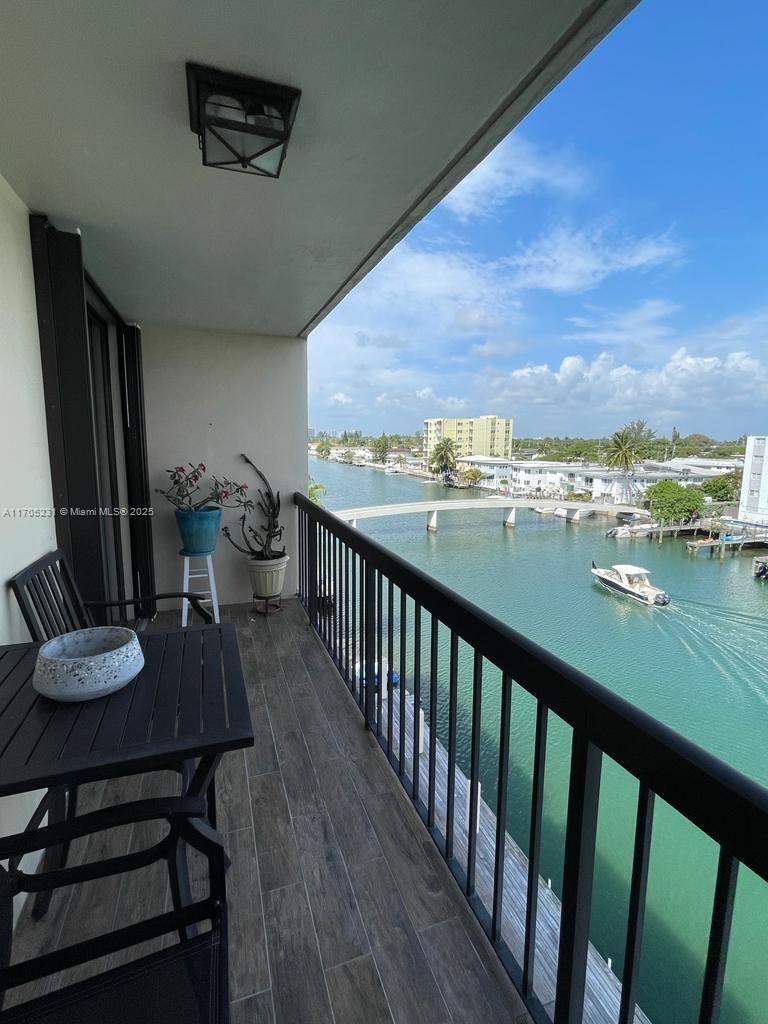 BYRON MARINA CONDO - Residential