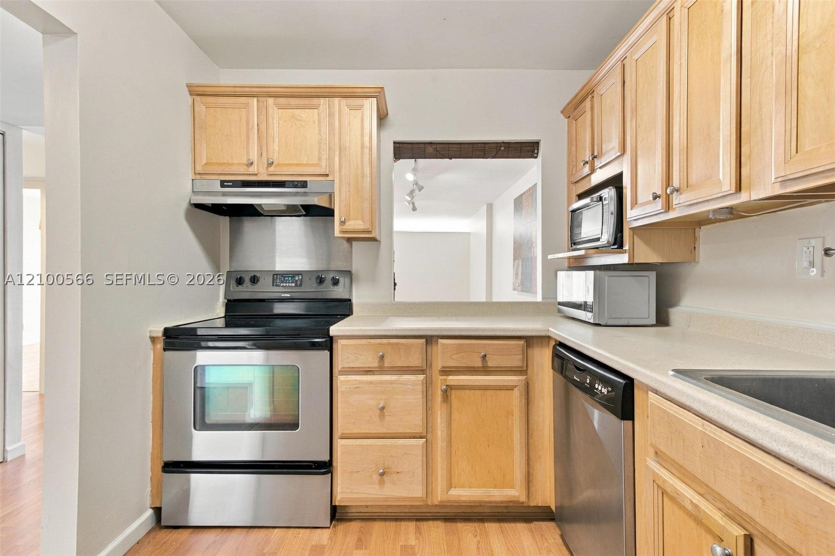 1000 Parkview Dr 627