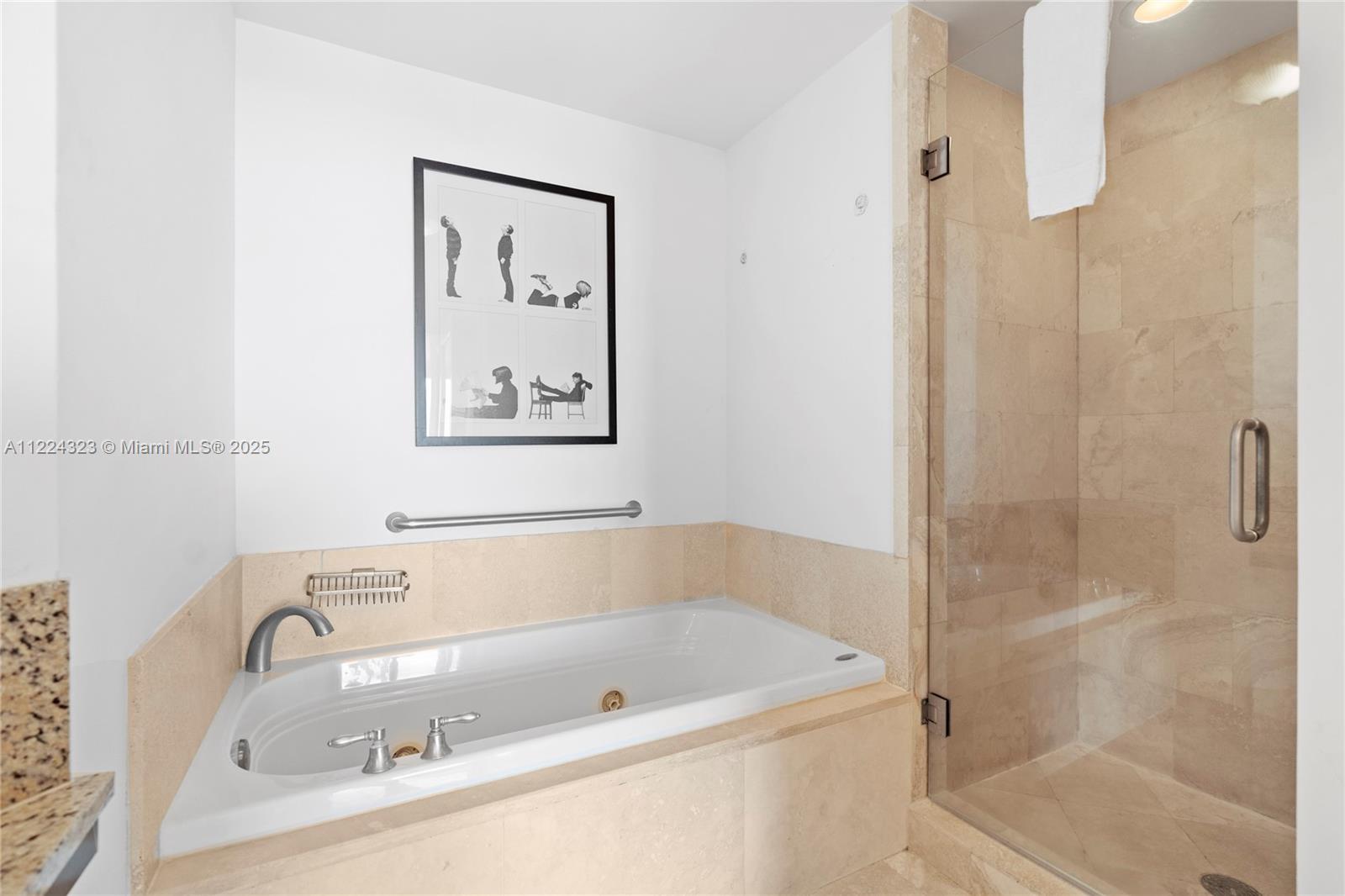 Fontainebleau II/Tresor - Residential