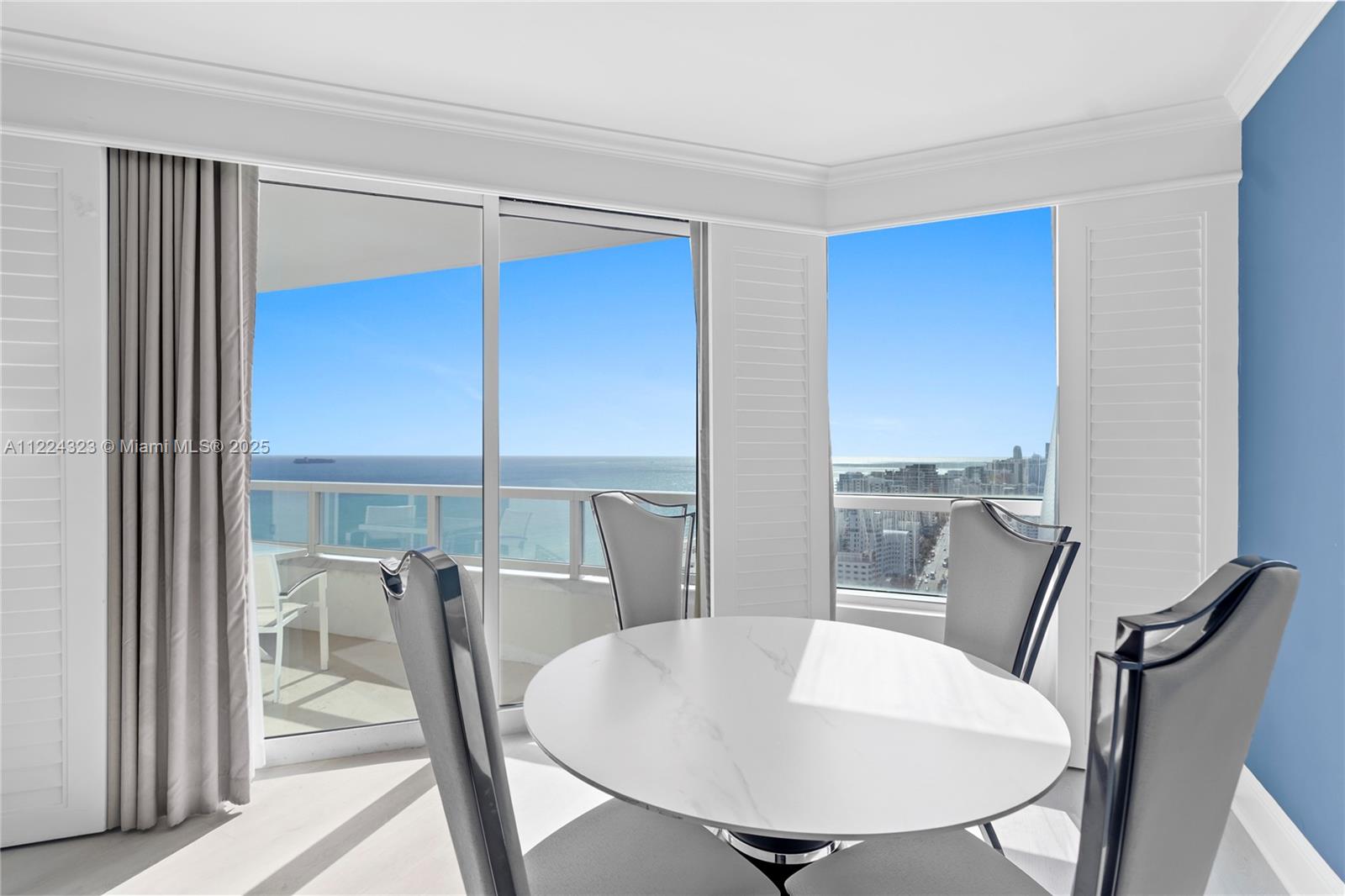 Fontainebleau II/Tresor - Residential