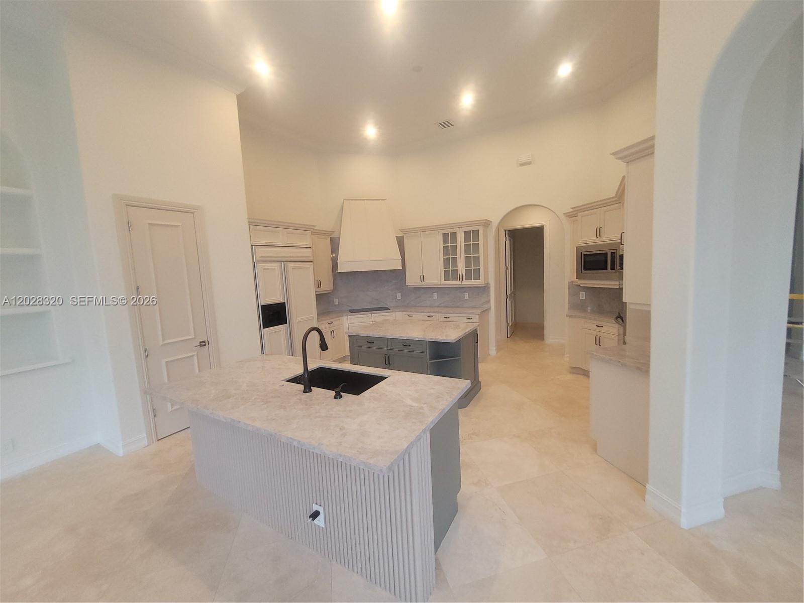 3250 W Stonebrook Cir