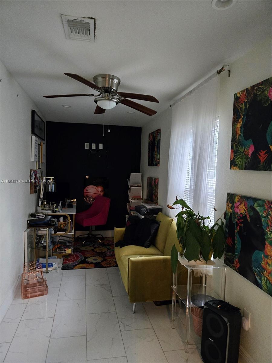31 SW 11th Ave