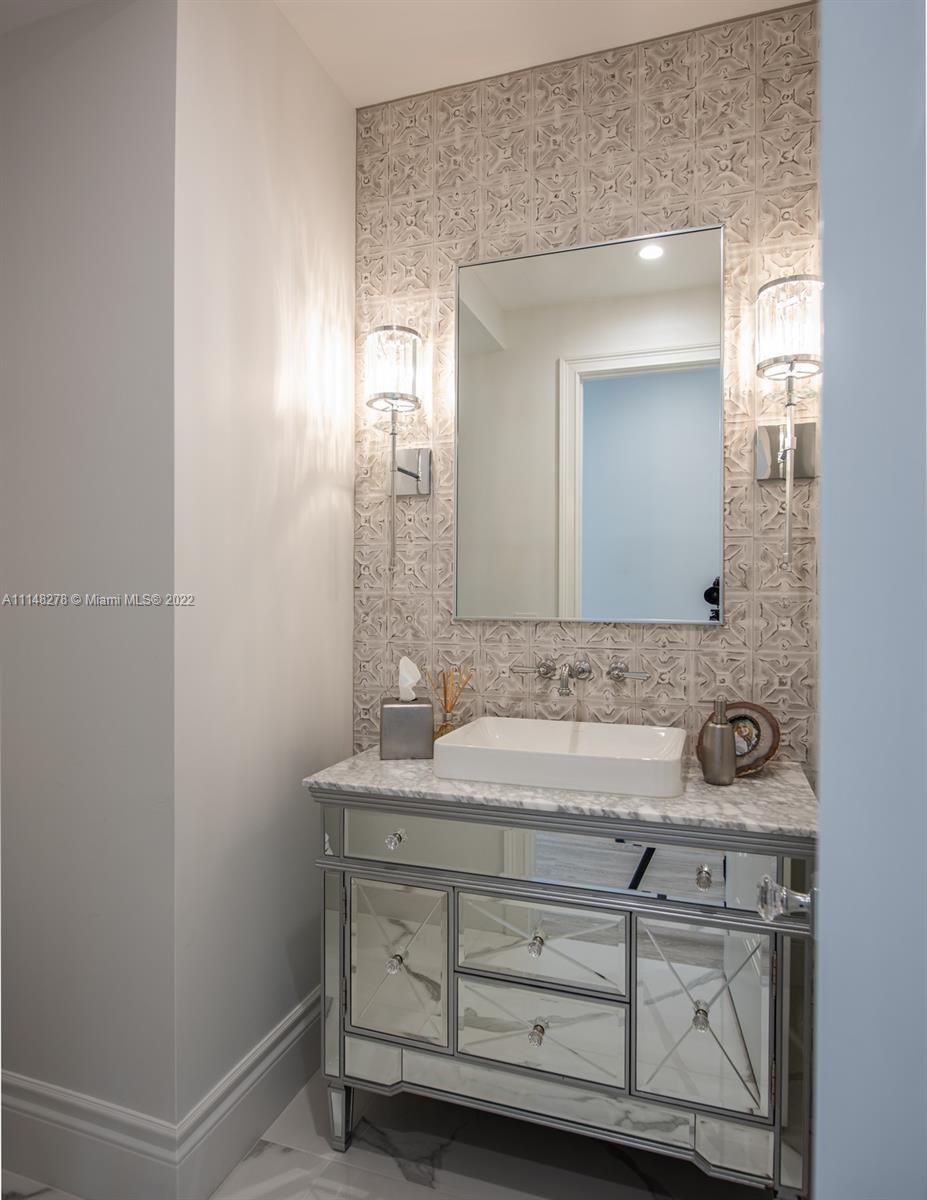 LAKE VIEW HEIGHTS SUB - Residential