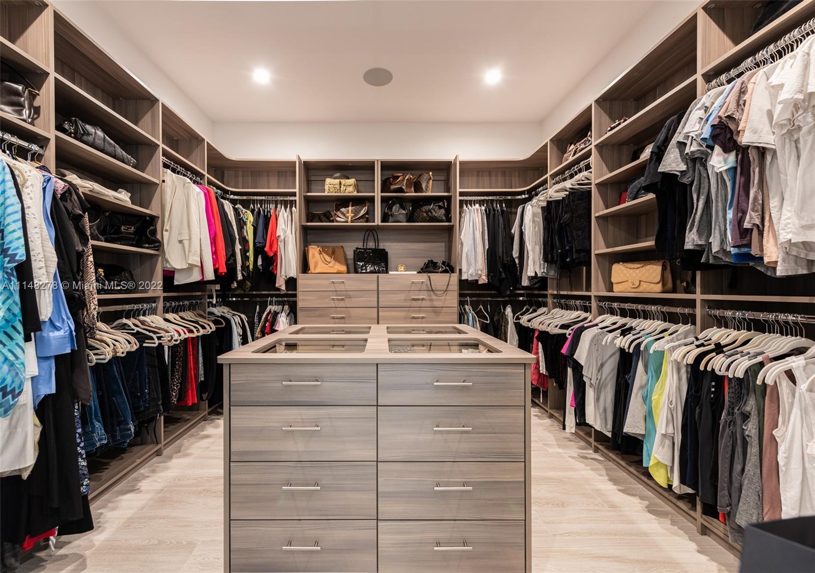 LAKE VIEW HEIGHTS SUB - Residential