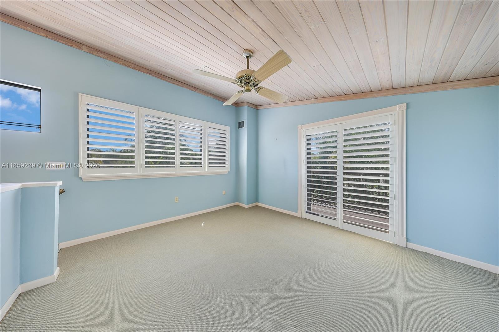 GALE RANCH ESTS - Residential