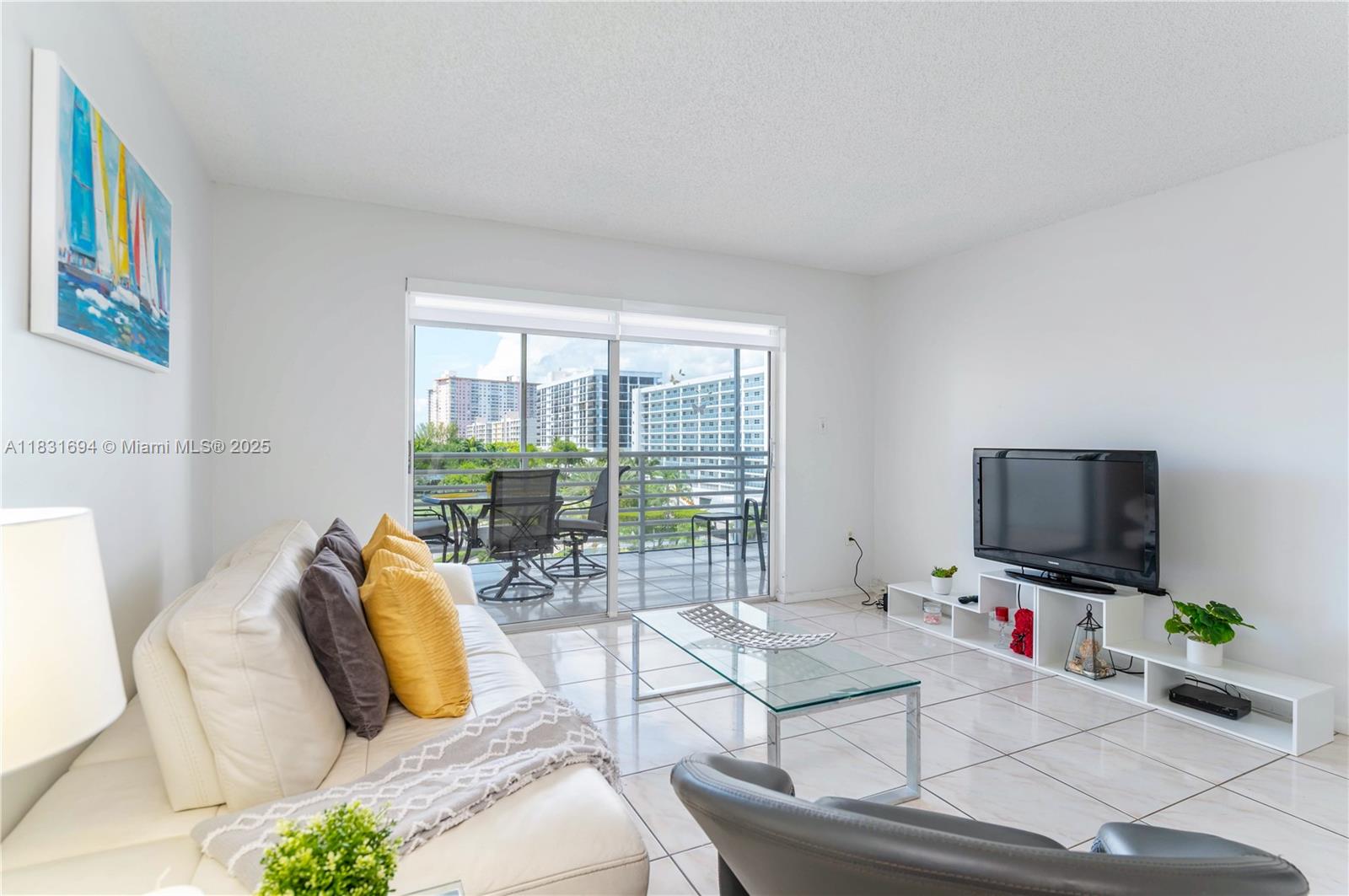 17801 N Bay Rd 607