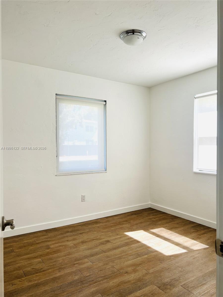 SUNNY GROVE - Residential Lease