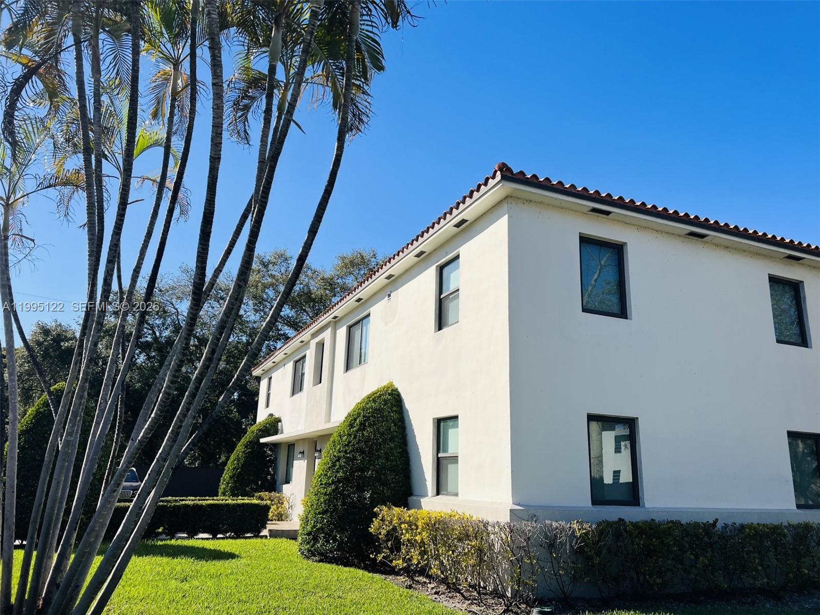 SUNNY GROVE - Residential Lease