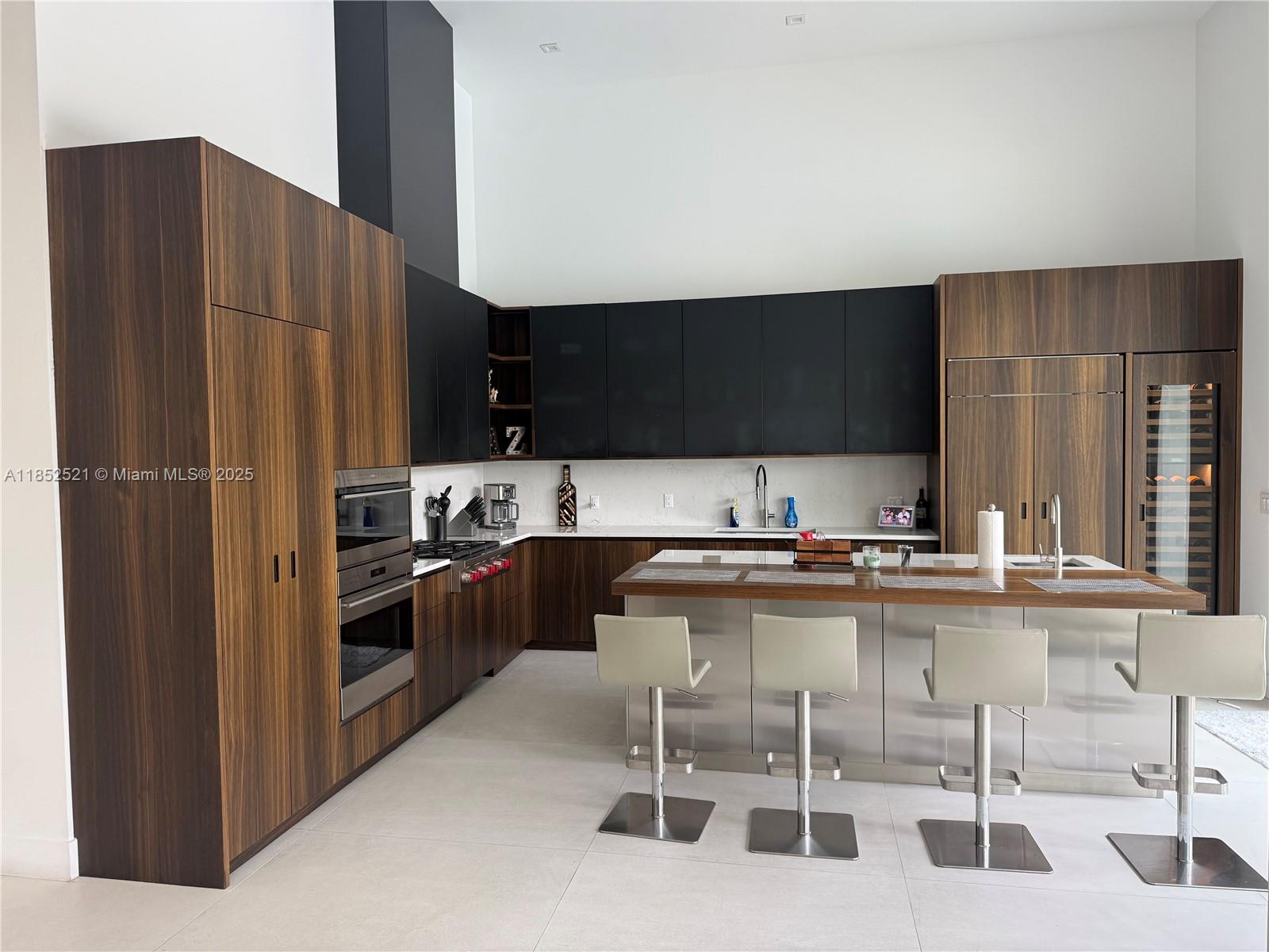 SUB OF PB 3-169 - Residential