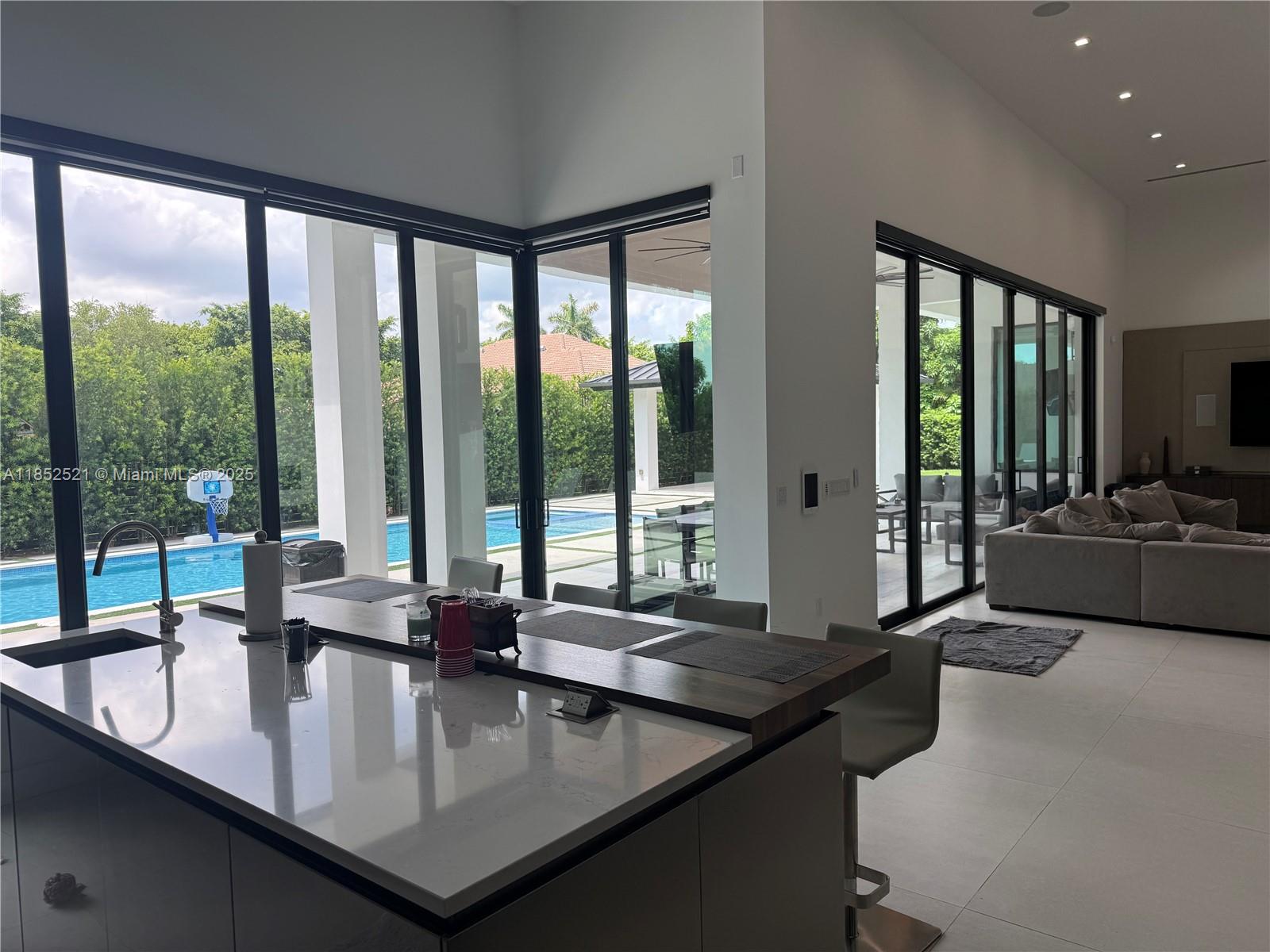 SUB OF PB 3-169 - Residential