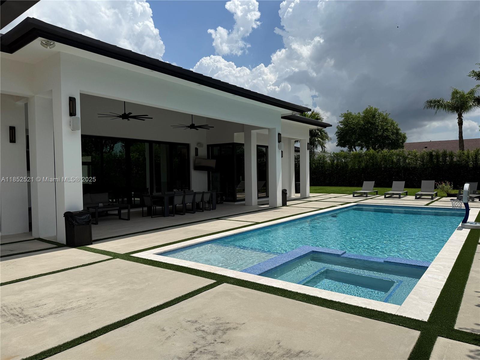 SUB OF PB 3-169 - Residential