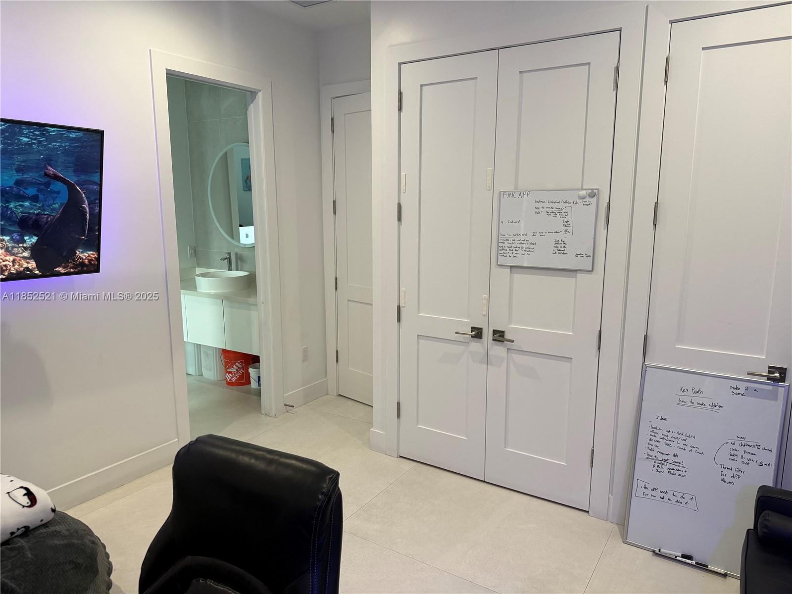 SUB OF PB 3-169 - Residential