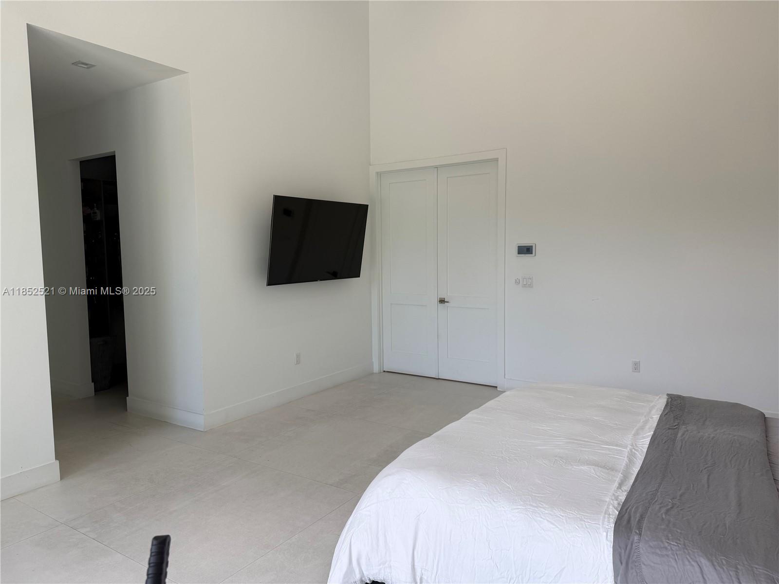 SUB OF PB 3-169 - Residential