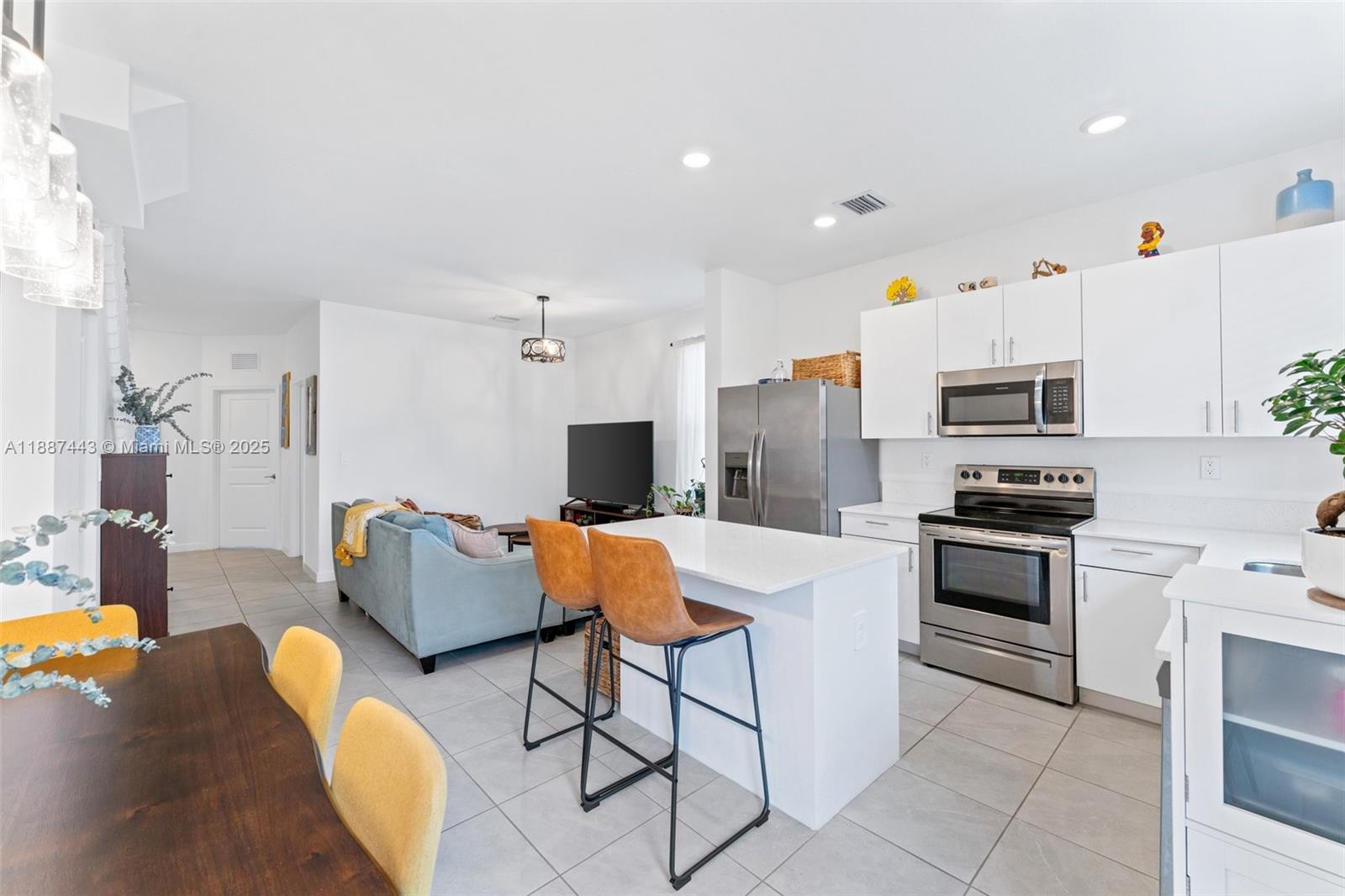 SILVER PALM RESIDENTIAL H - Residential