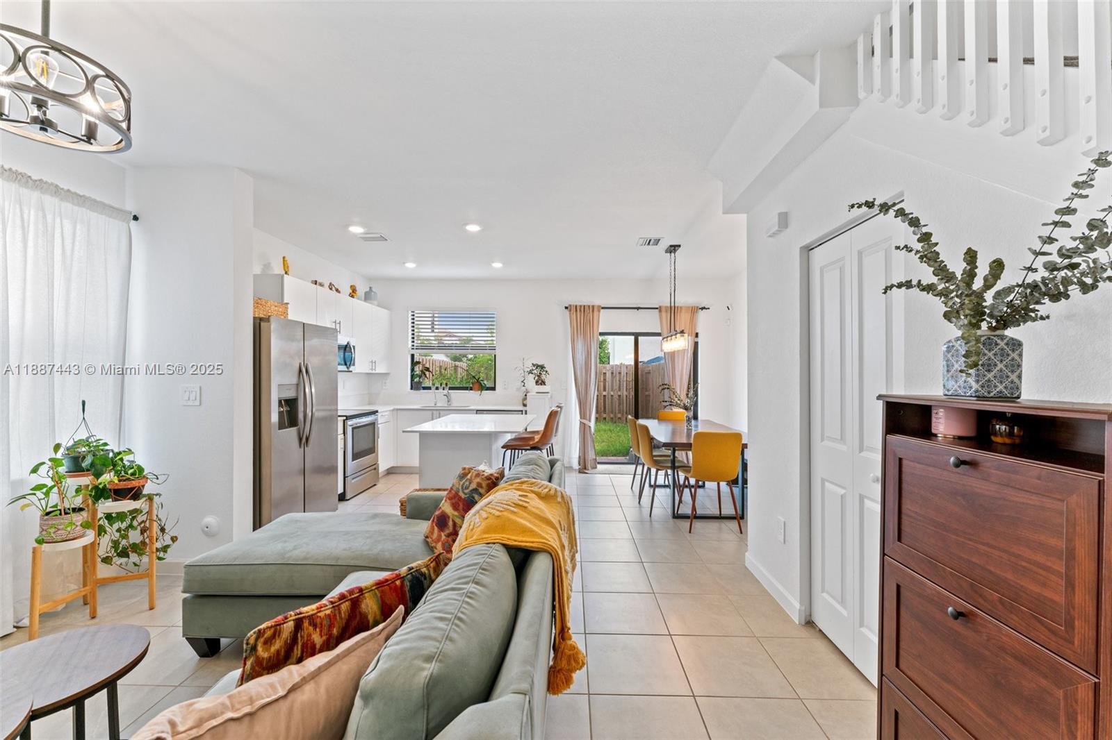 SILVER PALM RESIDENTIAL H - Residential