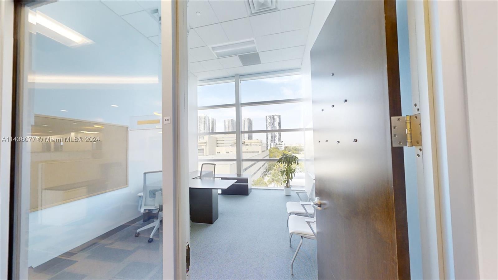 1501 Biscayne Blvd 501W