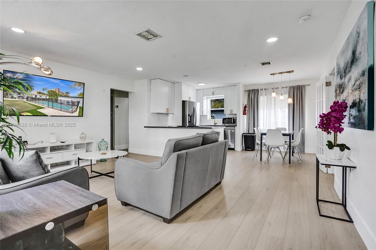 GULFSTREAM ESTATES NO 2 - Residential