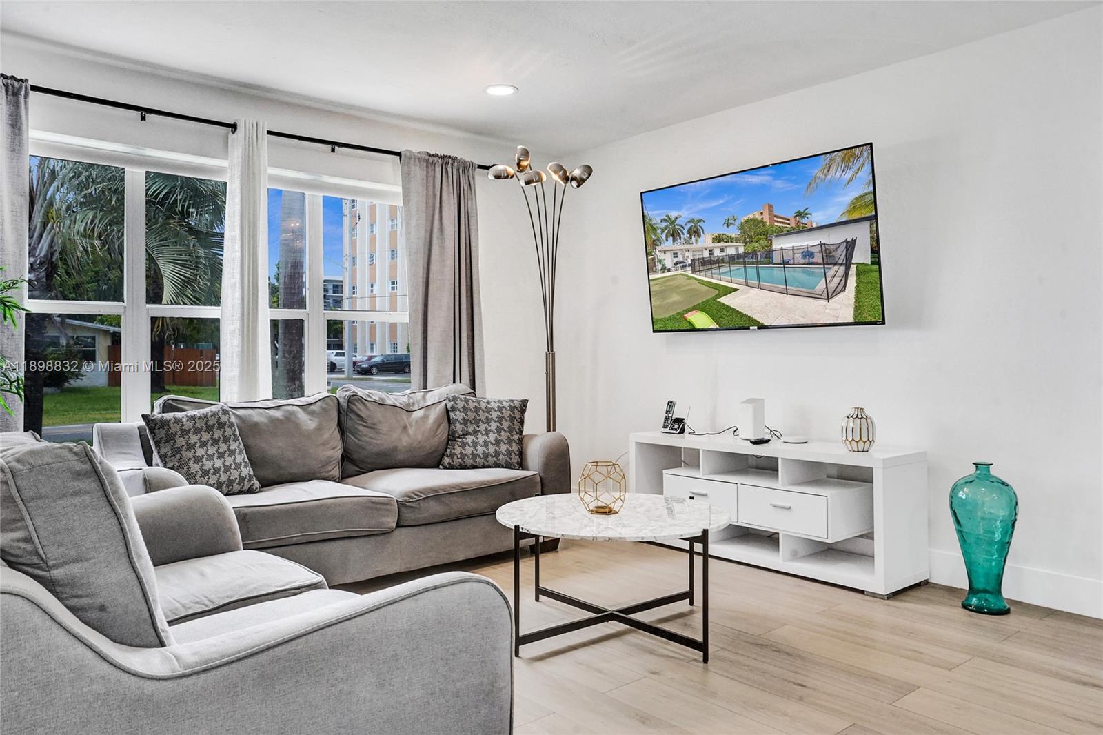 GULFSTREAM ESTATES NO 2 - Residential