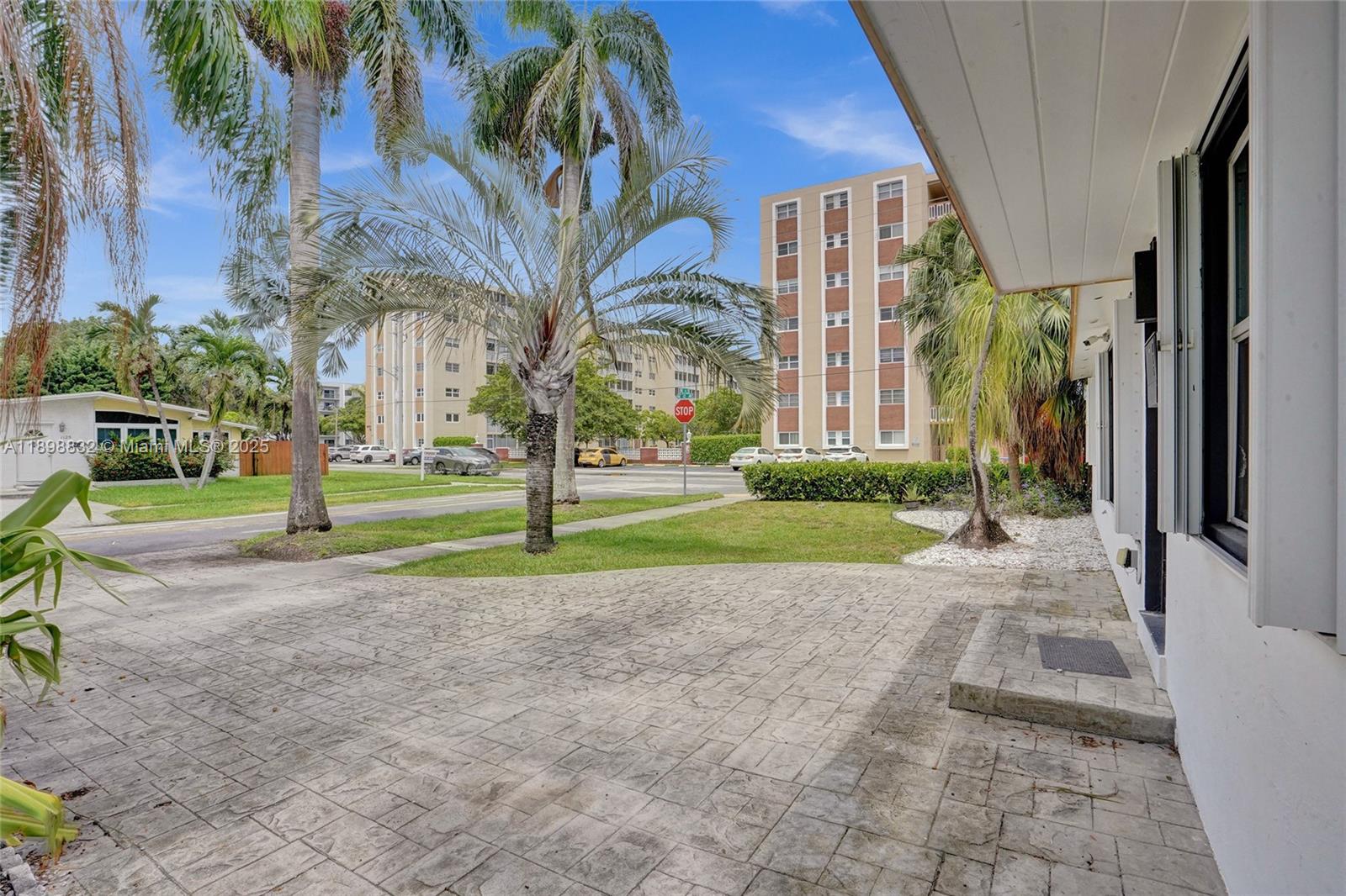 GULFSTREAM ESTATES NO 2 - Residential