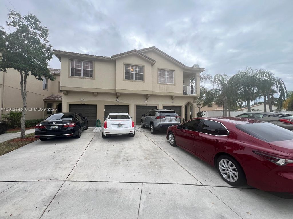 Photo of 13218 SW 44th St #11106, Miramar, FL 33027 (MLS # A12002745)