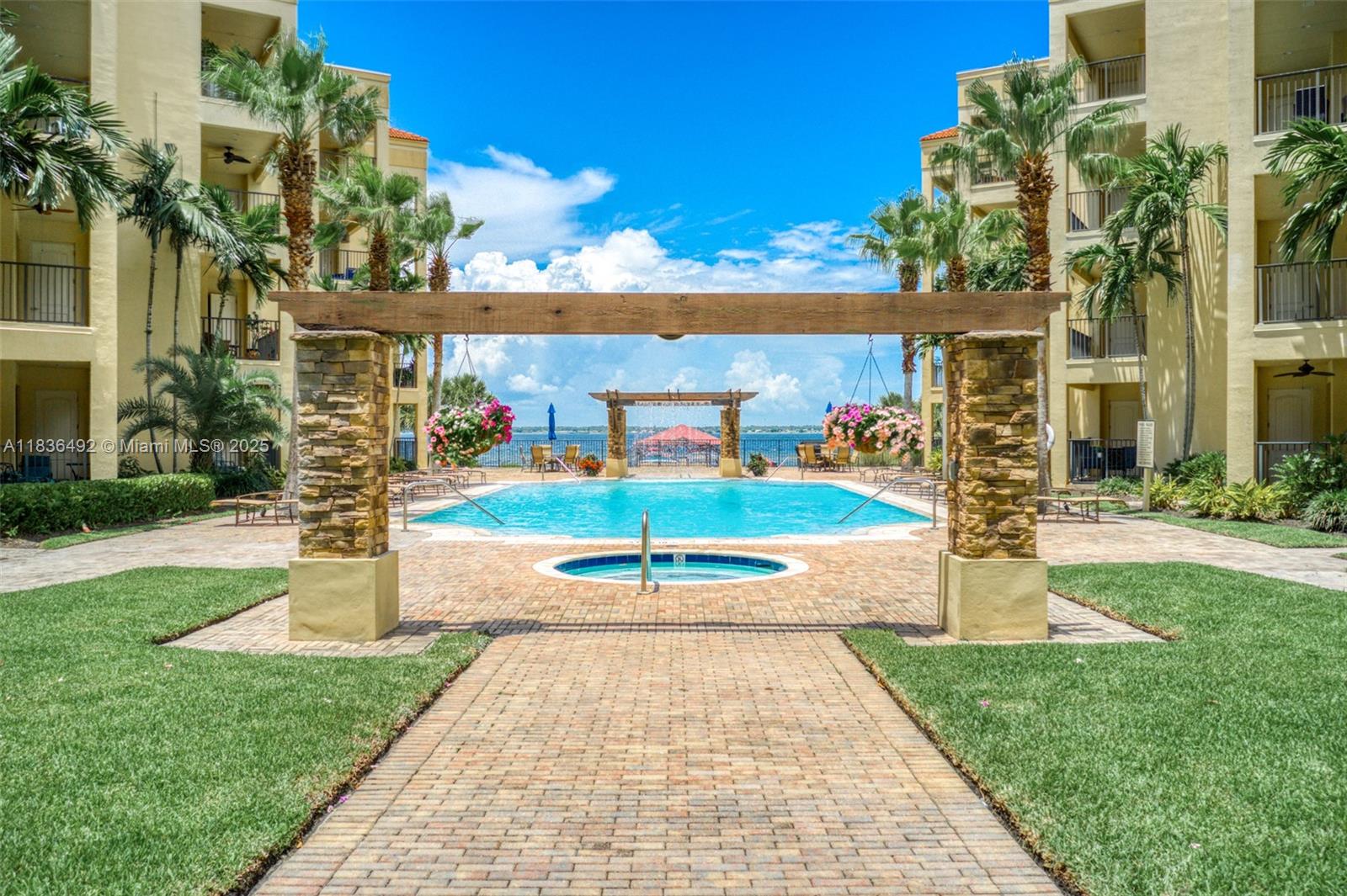 TOWN OF SEBRING - Residential