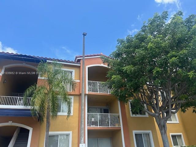 Excellent investment: 2/2 apartment on the second floor, in good condition, featuring a new stove and microwave. Each bedroom has a full bathroom. All ceramic, split floorplan, washer and dryer inside the property, and a separate storage closet, 2 assigned parking spaces. The building has a new roof! Has a tenant until January 31, 202,6 at $ 2100.00. Pre-approval or proof of funds is required to submit an offer.
