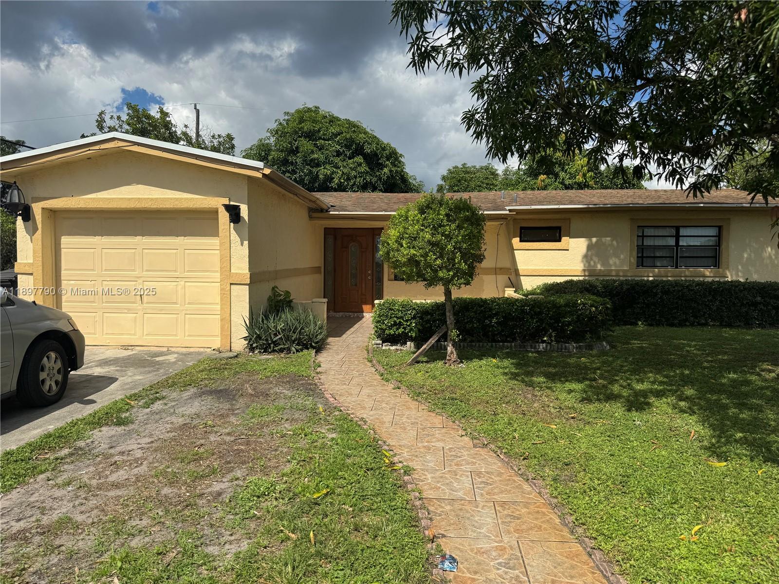 LAUDERDALE LAKES NORTHGAT - Residential Lease