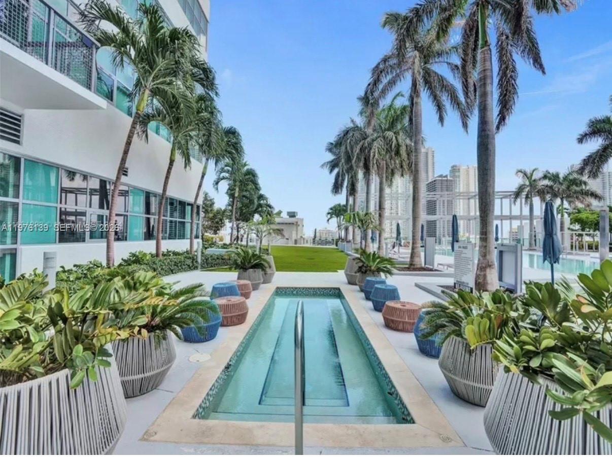 FOUR MIDTOWN MIAMI CONDO - Residential