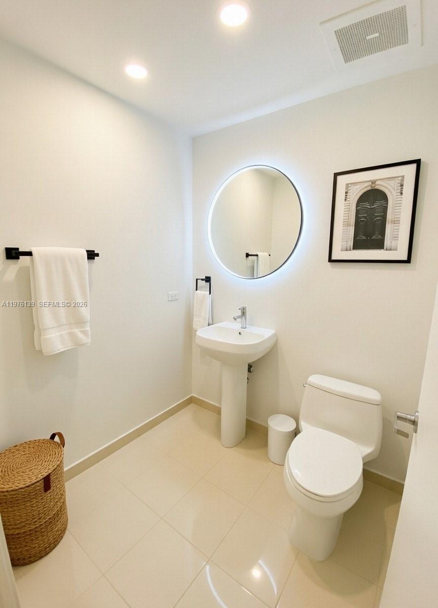 FOUR MIDTOWN MIAMI CONDO - Residential