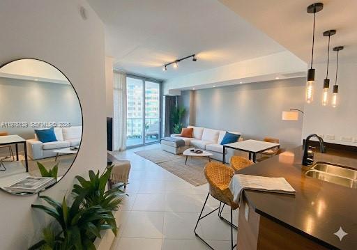 FOUR MIDTOWN MIAMI CONDO - Residential