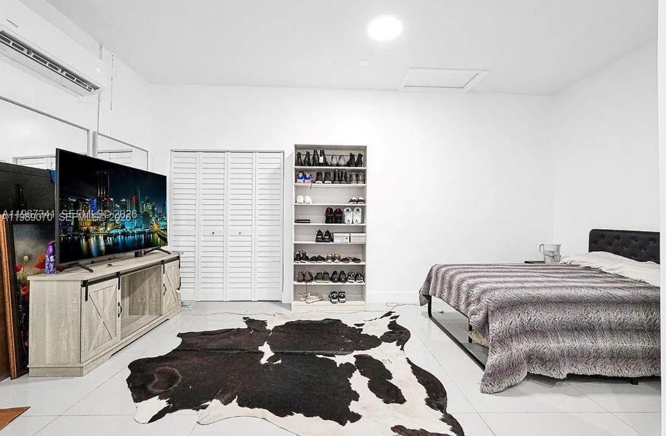 SIENA NORTH - Residential Lease